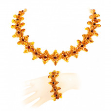 Ажурный комплект из янтаря с бисером: колье, браслет. Ажурный комплект из янтаря с бисером: колье, браслет.