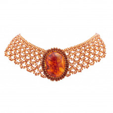 Бисерное плетеное колье с крупной вставкой из натурального янтаря Бисерное плетеное колье с крупной вставкой из натурального янтаря