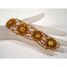 Браслет из натурального янтаря и бисера