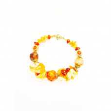 Браслет из натурального янтаря с металлическими вставками
