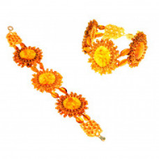 Браслет с тремя цветками из бисера и балтийского янтаря