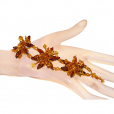 Браслет  с цветами из балтийского янтаря и бисера