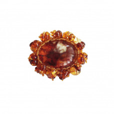 Брошь из балтийского природного янтаря