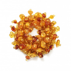 Брошь из балтийского янтаря с бисером