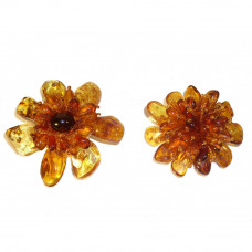 Брошь из натурального янтаря и бисера