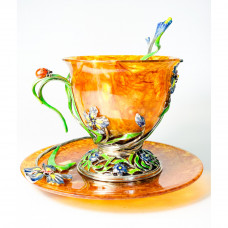 Чайная чашка  из янтаря "Ирис"