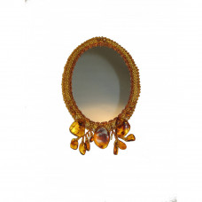 дамское зеркало из янтаря