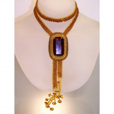 Галстук из янтаря