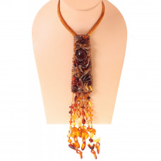 Галстук из янтаря