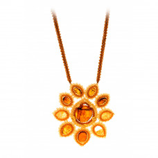 Изящное колье из натурального янтаря