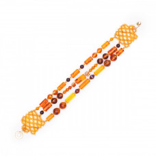 Изящный браслет из бисера, янтаря и стеклянных бусин