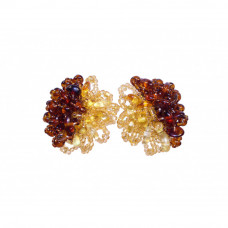 Клипсы из натурального балтийского янтаря двух цветов и бисера