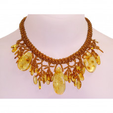 Колье из балтийского янтаря и бисера