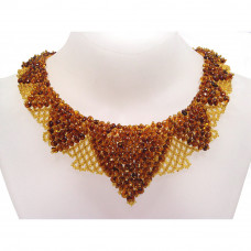 Колье из натурального янтаря и бисера