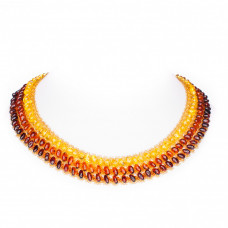 Колье из природного балтийского янтаря с бисером