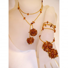 Колье из природного янтаря с бисером Колье из природного янтаря с бисером