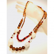 Колье из янтаря, бисера и горного хрусталя Колье из янтаря, бисера и горного хрусталя