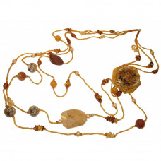 Колье из янтаря, бисера, самоцветов и органзы