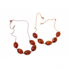 Колье из янтаря на цепочке из ювелирного сплава