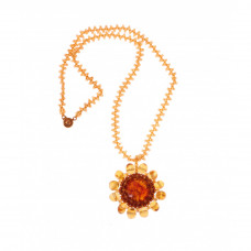 Колье-кулон из янтаря и бисера