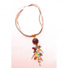 Колье-подвеска из натурального янтаря и бисера