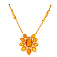 Колье-подвеска из янтаря, бисера и фианитов