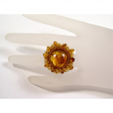 Кольцо из натурального балтийского янтаря и бисера