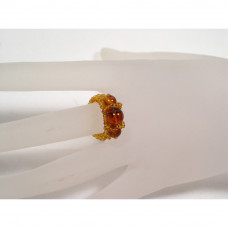 Кольцо из  натурального, балтийского янтаря и бисера