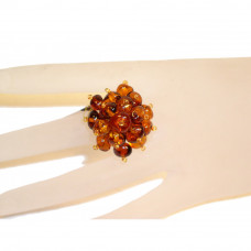 Кольцо из натурального балтийского янтаря и бисера