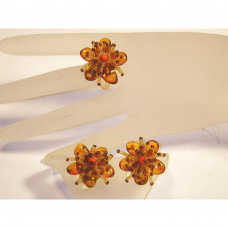 Комплект из натурального янтаря, бисера и кораллов: кольцо, клипсы