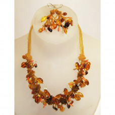Комплект из натурального янтаря, бисера, коралла и кристаллов Сваровски: колье, серьги