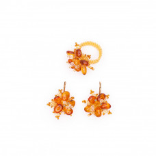 Комплект из натурального янтаря и бисера: серьги, кольцо