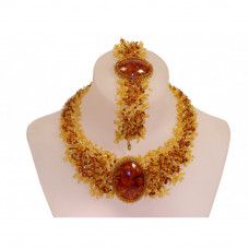 Комплект из природного балтийского янтаря: колье, браслет