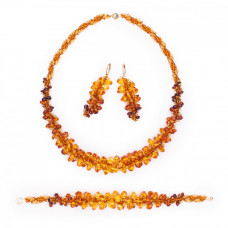 Комплект из янтаря и бисера: колье, браслет, серьги