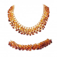 Комплект из янтаря с бисером: колье, браслет.