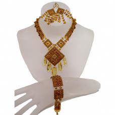 Комплект в этническом стиле из янтаря и бисера: колье, браслет, серьги