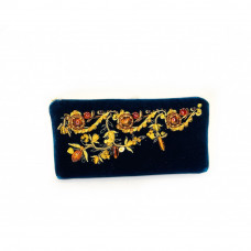 Косметичка бархатная, расшитая золотой нитью и янтарем