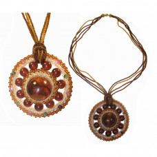 Красивое колье из натурального янтаря, бисера и турмалина