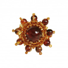 Красивое кольцо из балтийского янтаря и бисера