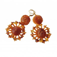 Красивые серьги из балтийского янтаря, бисера и ювелирного сплава