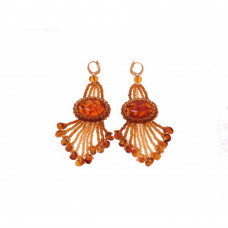 Красивые серьги из балтийского янтаря и бисера