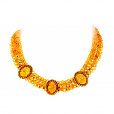 Крупное колье из натурального светлого янтаря