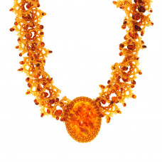 Крупное колье из натурального янтаря и бисера