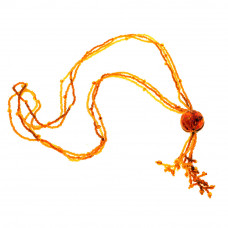 Кулон из балтийского янтаря и бисера