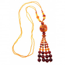 Кулон из балтийского янтаря с бисером