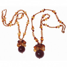 Кулон из природного балтийского янтаря и бисера