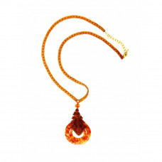 Кулон из янтаря и бисера