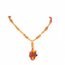 Кулон плетенный из балтийского янтаря и бисера
