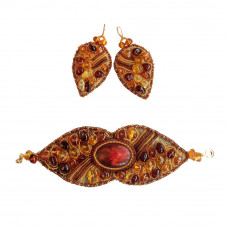 Необычный комплект из балтийского янтаря, бисера и натуральной кожи: браслет, серьги