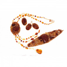 Необычный комплект из балтийского янтаря, бисера, шелка и натуральной кожи: кулон, браслет, кольцо, серьги Необычный комплект из балтийского янтаря, бисера, шелка и натуральной кожи: кулон, браслет, кольцо, серьги